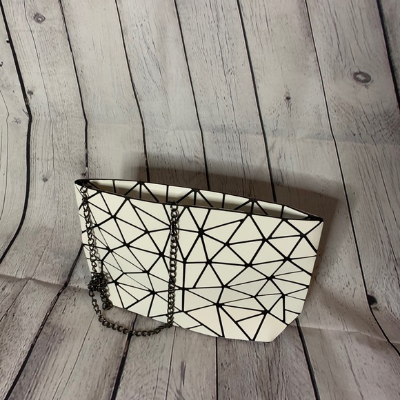 Fashion style shoulder back - Picture 2 of 5